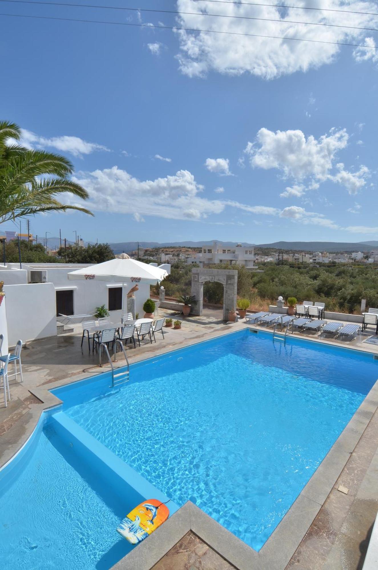 Manos Apartments Ayos Nikolaos Dış mekan fotoğraf