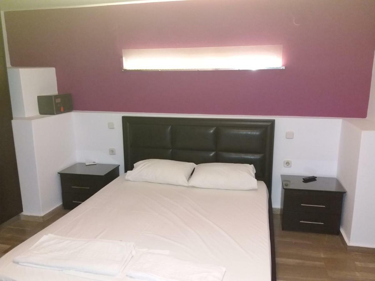 Manos Apartments Ayos Nikolaos Dış mekan fotoğraf